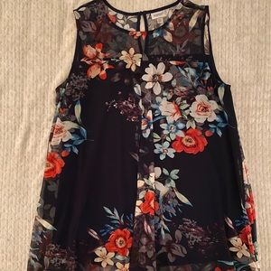 Avenue Floral Top Size 18/20